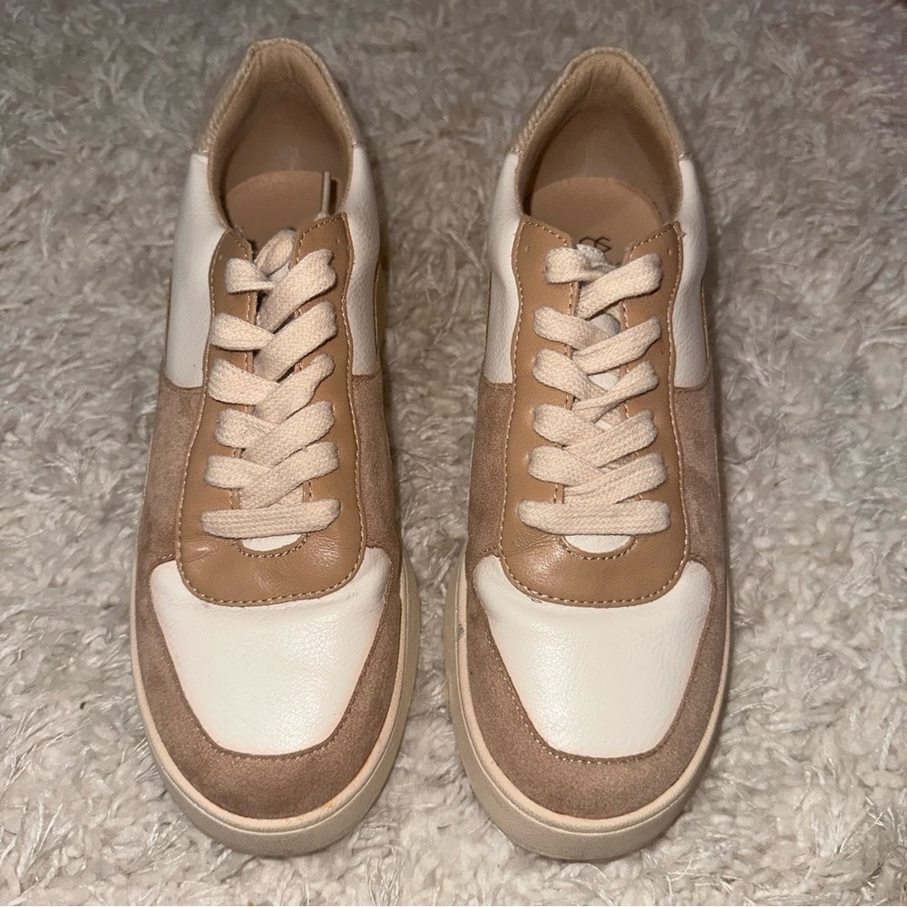 Oasis Society Tan Colorblock Lace Up Front Skate Shoes